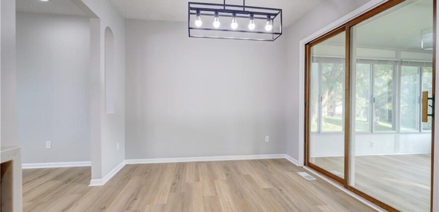 11015 NW Crooked Road, Kansas City, MO 64152