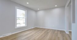 11015 NW Crooked Road, Kansas City, MO 64152