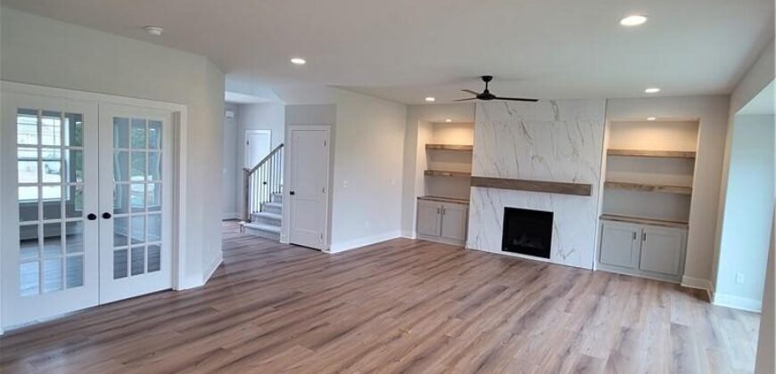 9021 N Colorado Avenue, Kansas City, MO 64156