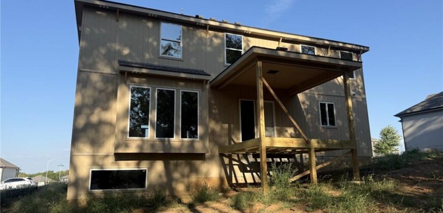9021 N Colorado Avenue, Kansas City, MO 64156