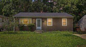 8026 NE 50th Street, Kansas City, MO 64119