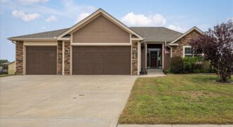 200 Rock Creek Terrace, Smithville, MO 64089