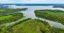2004 NE 197th Court, Smithville, MO 64089