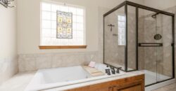 2004 NE 197th Court, Smithville, MO 64089
