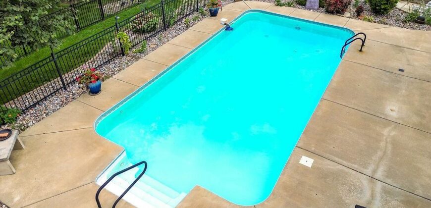2004 NE 197th Court, Smithville, MO 64089