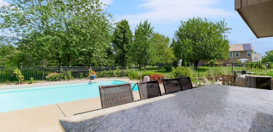 2004 NE 197th Court, Smithville, MO 64089