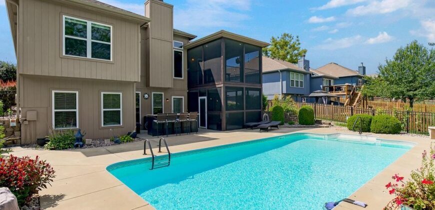 2004 NE 197th Court, Smithville, MO 64089
