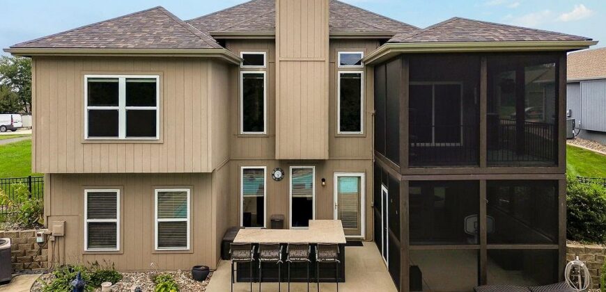 2004 NE 197th Court, Smithville, MO 64089