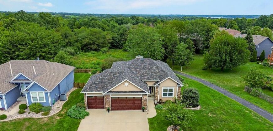 2004 NE 197th Court, Smithville, MO 64089