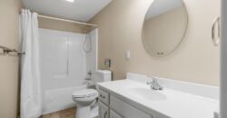 2004 NE 197th Court, Smithville, MO 64089