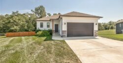 3704 NW 95th Street, Kansas City, MO 64154