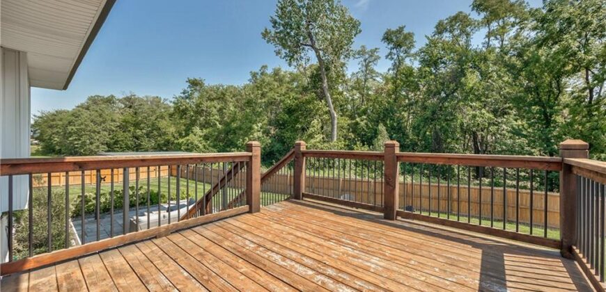 3704 NW 95th Street, Kansas City, MO 64154