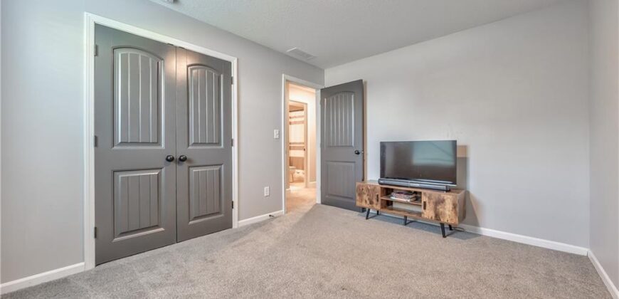 3704 NW 95th Street, Kansas City, MO 64154