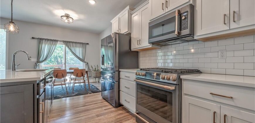 3704 NW 95th Street, Kansas City, MO 64154