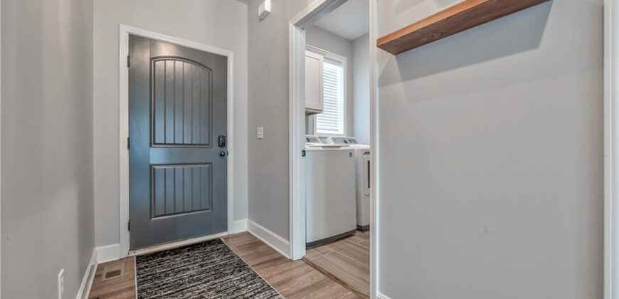 3704 NW 95th Street, Kansas City, MO 64154