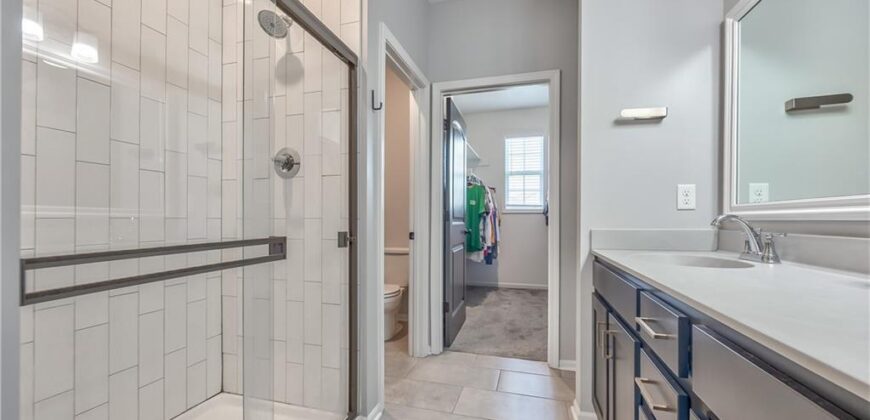 3704 NW 95th Street, Kansas City, MO 64154