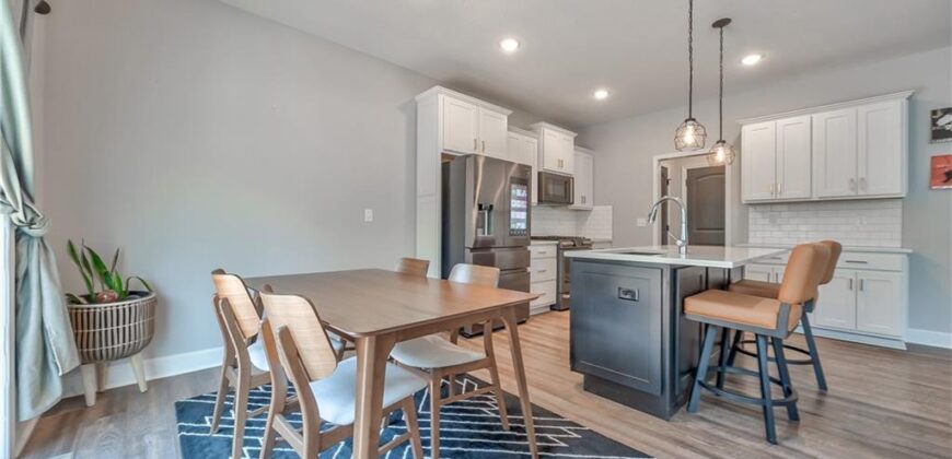 3704 NW 95th Street, Kansas City, MO 64154