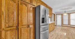 9613 N Locust Drive, Kansas City, MO 64155