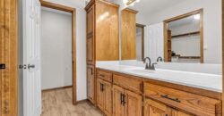 9613 N Locust Drive, Kansas City, MO 64155