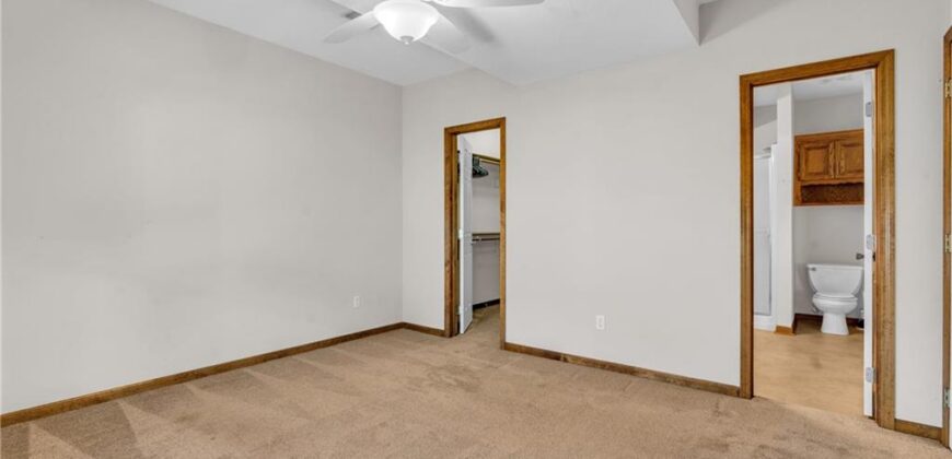 9613 N Locust Drive, Kansas City, MO 64155
