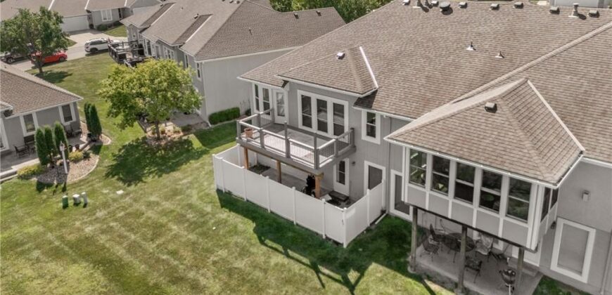 9613 N Locust Drive, Kansas City, MO 64155