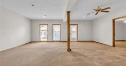 9613 N Locust Drive, Kansas City, MO 64155