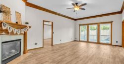 9613 N Locust Drive, Kansas City, MO 64155