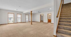 9613 N Locust Drive, Kansas City, MO 64155