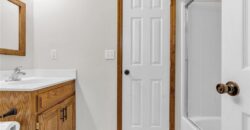 9613 N Locust Drive, Kansas City, MO 64155