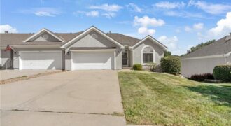 9613 N Locust Drive, Kansas City, MO 64155