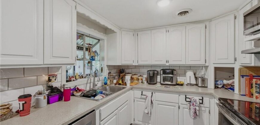 6509 River Road, Pleasant Valley, MO 64068