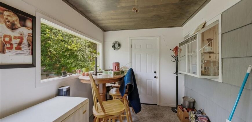 6509 River Road, Pleasant Valley, MO 64068