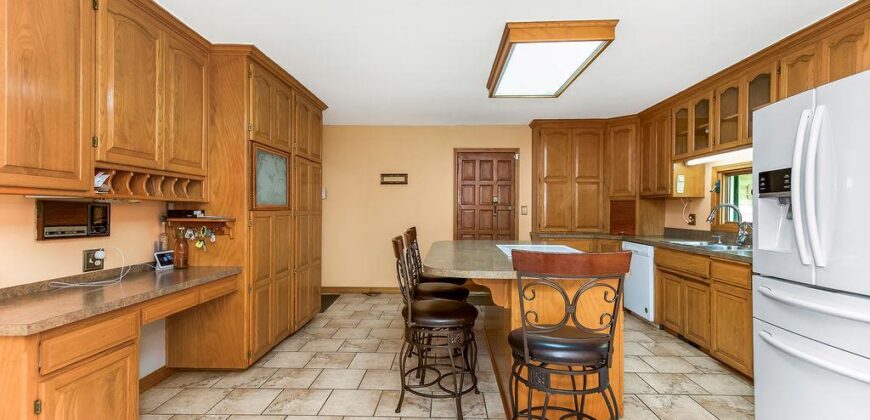 24825 Countryview Drive, Kearney, MO 64060