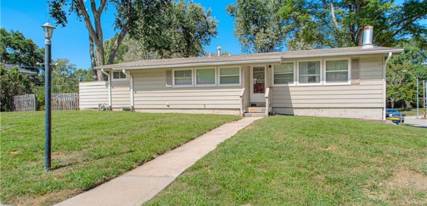 6904 NW Belvidere Parkway, Kansas City, MO 64152