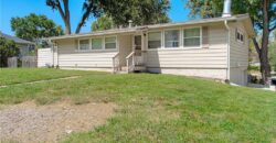 6904 NW Belvidere Parkway, Kansas City, MO 64152