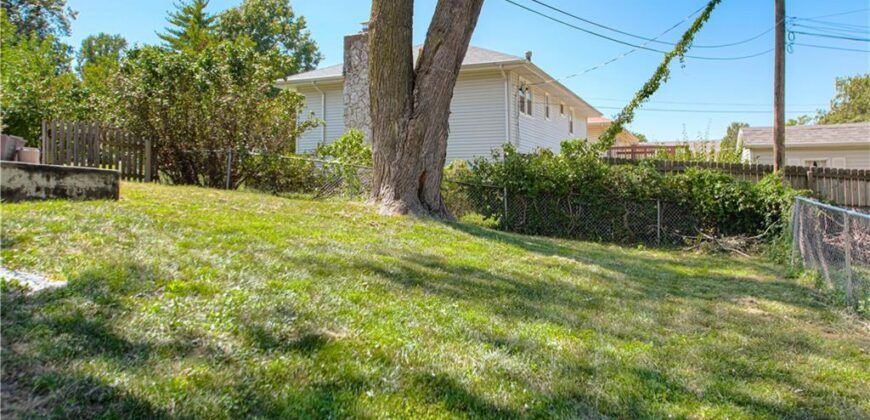 6904 NW Belvidere Parkway, Kansas City, MO 64152