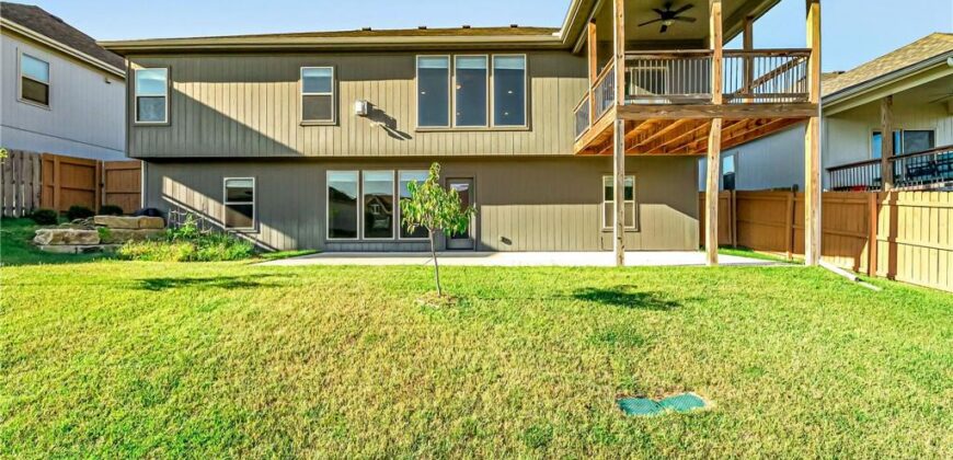 8615 NW 74th Terrace, Kansas City, MO 64152