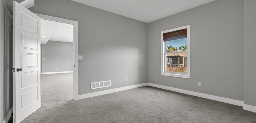 8615 NW 74th Terrace, Kansas City, MO 64152