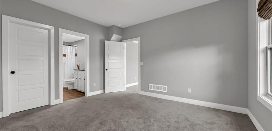 8615 NW 74th Terrace, Kansas City, MO 64152