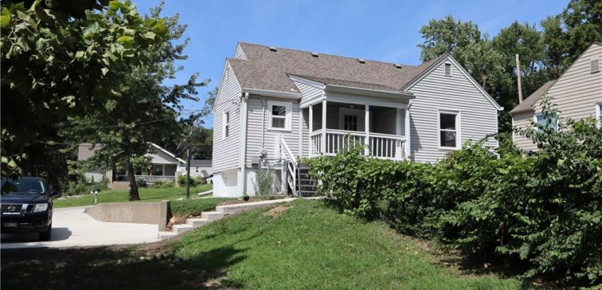 403 NE 41st Street, Kansas City, MO 64116