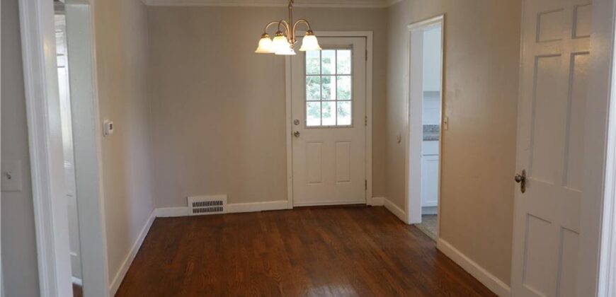 403 NE 41st Street, Kansas City, MO 64116