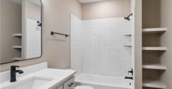 5782 NW Black Oak Court, Parkville, MO 64152
