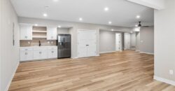 5782 NW Black Oak Court, Parkville, MO 64152