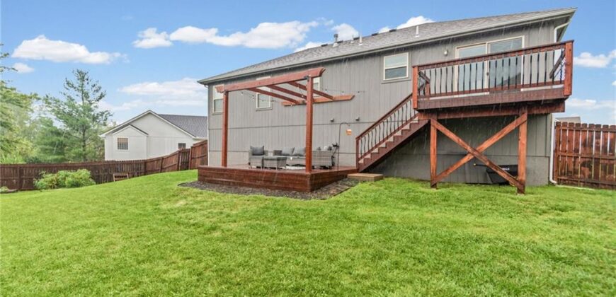 19304 Switchgrass Court, Smithville, MO 64089