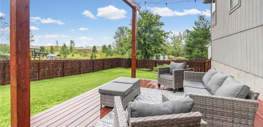19304 Switchgrass Court, Smithville, MO 64089