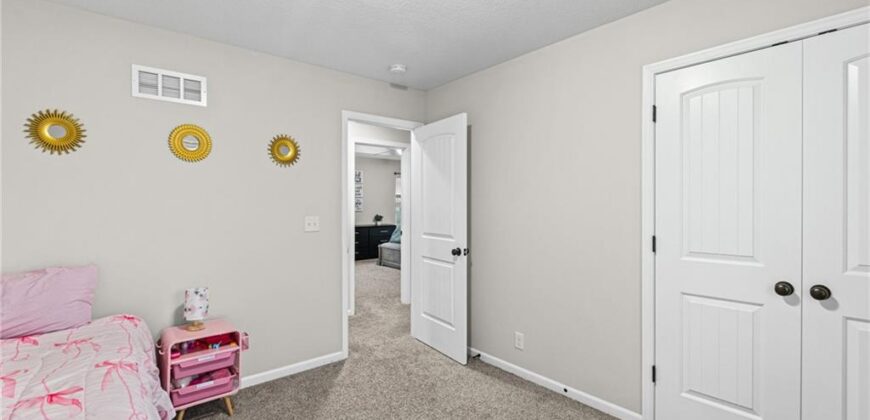 19304 Switchgrass Court, Smithville, MO 64089