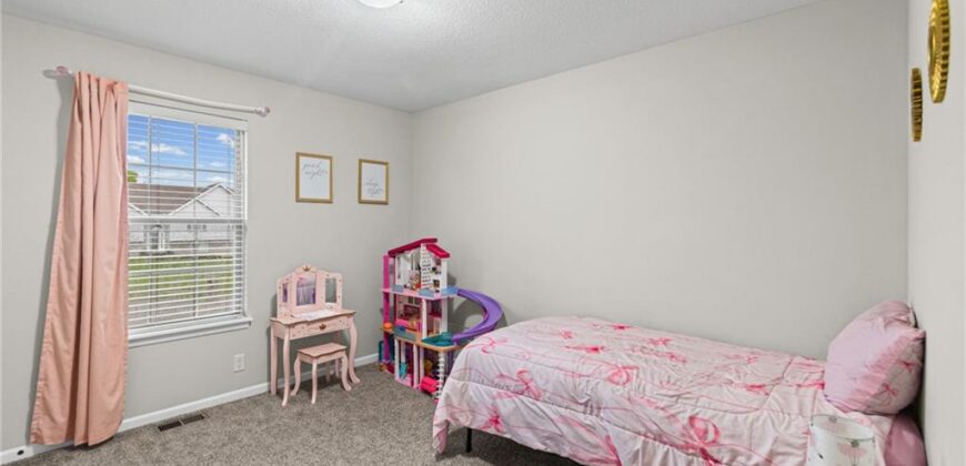 19304 Switchgrass Court, Smithville, MO 64089
