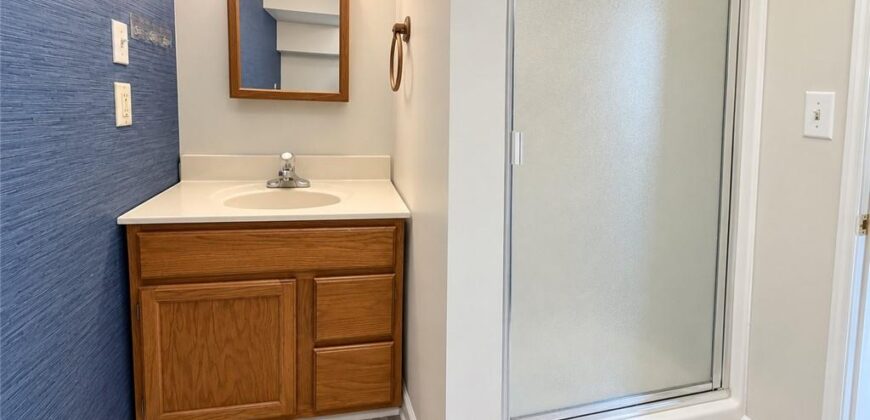 138 High Street, Liberty, MO 64068