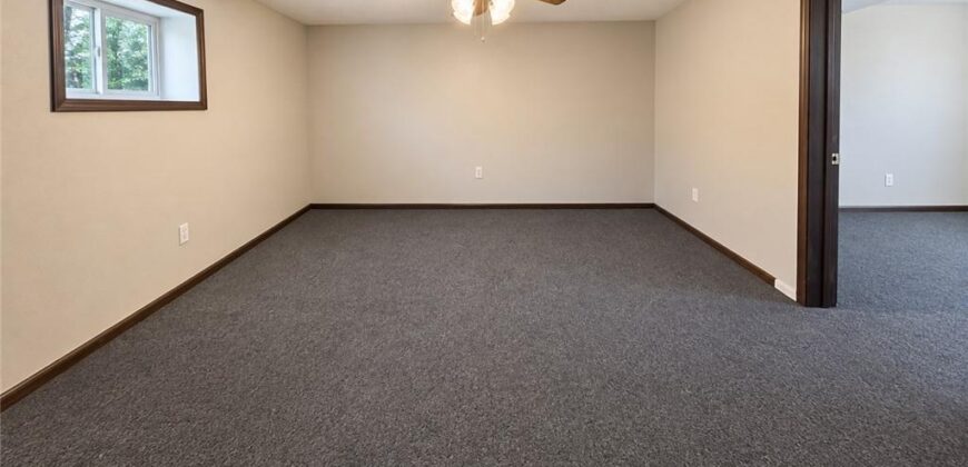 138 High Street, Liberty, MO 64068