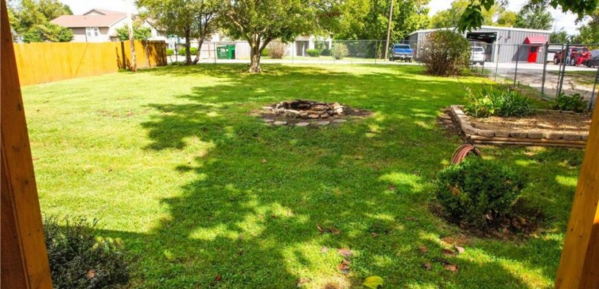 20 Schwartz Avenue, Excelsior Springs, MO 64024